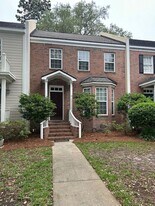 798 Mallery St in St. Simons Island, GA - Building Photo