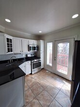 1012 S Robinson St in Baltimore, MD - Building Photo - Building Photo