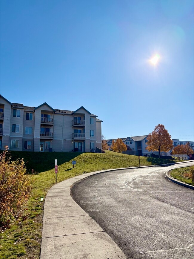 NORTHWOOD MANOR in Pullman, WA - Building Photo - Building Photo