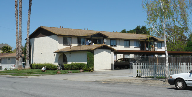 7240 Hanna St in Gilroy, CA - Building Photo - Building Photo