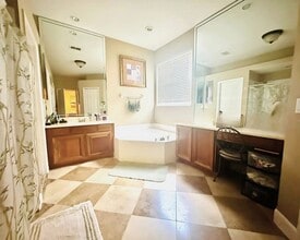8650 Tara Oaks Ct in Orlando, FL - Building Photo - Building Photo