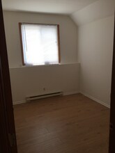 512 Powers Ct in Yorkville, IL - Building Photo - Building Photo