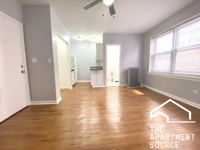 4241 N Kenmore Ave in Chicago, IL - Building Photo - Building Photo