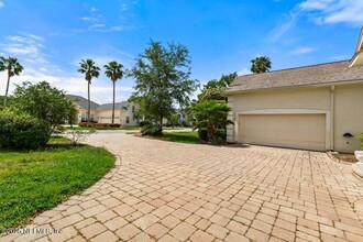 337 S Mill View Way in Ponte Vedra Beach, FL - Foto de edificio - Building Photo