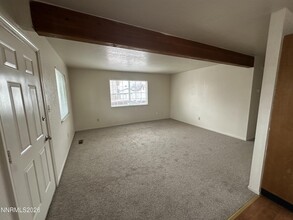524 Cheney St in Reno, NV - Building Photo - Building Photo