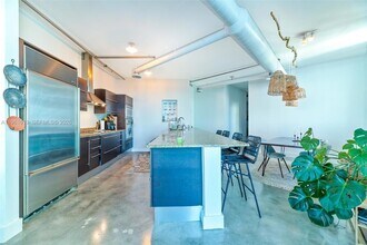 700 NE 25th St, Unit 1603 in Miami, FL - Foto de edificio - Building Photo