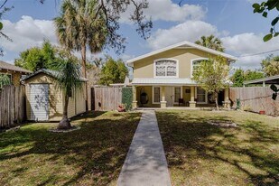 2307 1/2 E 2nd Ave in Tampa, FL - Building Photo
