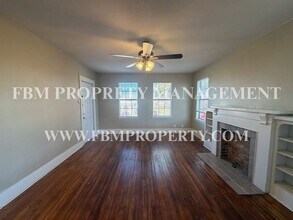 409 W Brown St in Ennis, TX - Building Photo - Building Photo