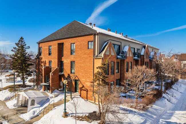 7163 De L'eau-Vive Imp in Montréal, QC - Building Photo - Primary Photo