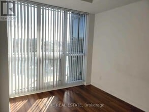 60 Berwick Ave in Toronto, ON - Building Photo - Building Photo