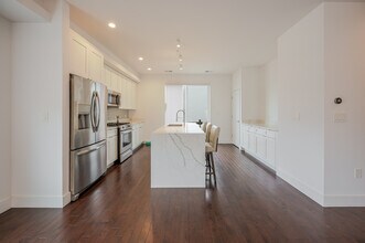 404 51st St SE in Washington, DC - Building Photo - Building Photo