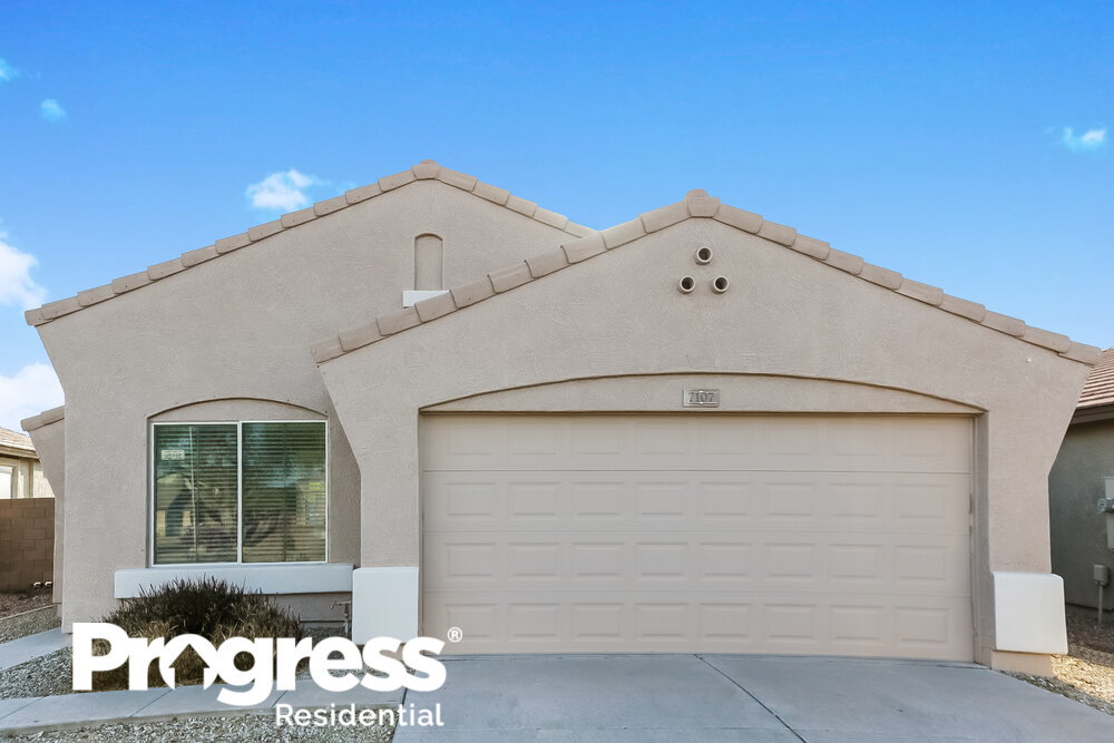 7107 S 31st Dr in Phoenix, AZ - Building Photo