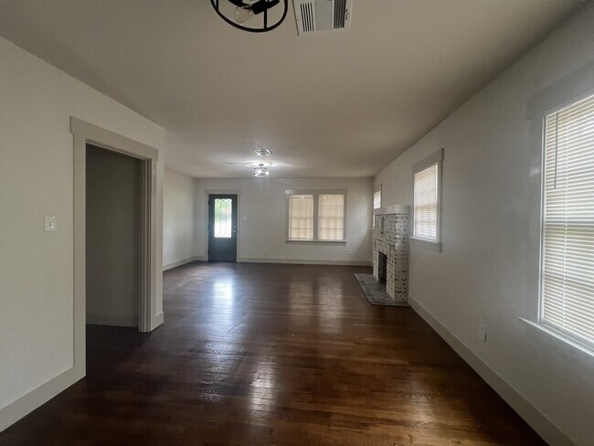 2202 28th St in Lubbock, TX - Building Photo - Building Photo