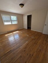 66 Clinton Ave, Unit 66 in New Haven, CT - Building Photo - Building Photo