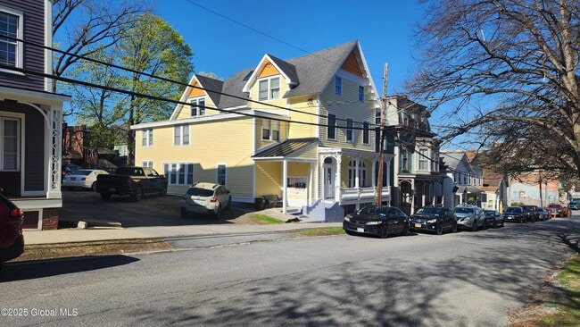 property at 68 Caroline St