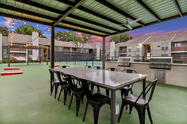 property at 10751 Meadowglen Ln