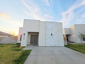 5310 Aceituno Dr in Laredo, TX - Building Photo