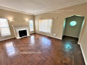 9471 La Salle Ave in Los Angeles, CA - Foto de edificio - Building Photo