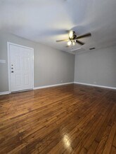 1339 W Hollywood Ave in San Antonio, TX - Building Photo - Building Photo