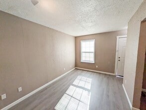 4370 Avenue A in Beaumont, TX - Foto de edificio - Building Photo