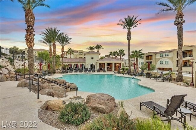 2555 Hampton Rd in Henderson, NV - Building Photo - Building Photo