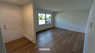 250 Lovering St, Unit 250 Lovering St in Manchester, NH - Building Photo - Building Photo