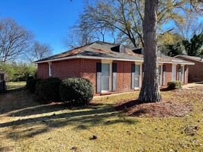 528 Lawndale Ln in Montgomery, AL - Building Photo - Building Photo