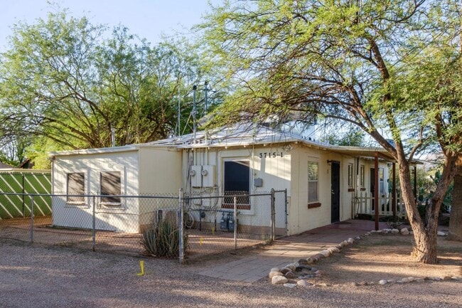 property at 3715 E Glenn St