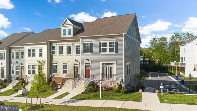 property at 10105 Kings Grove Wy