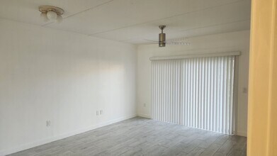 104 15th St in Holly Hill, FL - Building Photo - Building Photo