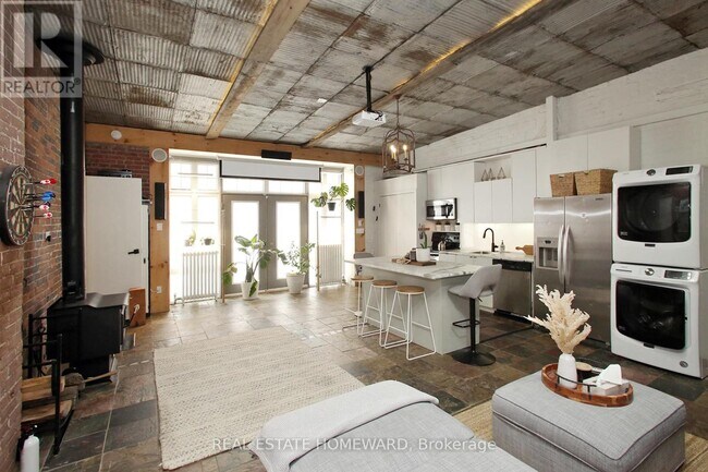 147 Boston Ave in Toronto, ON - Building Photo - Building Photo