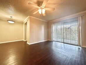 2611 Bee Cave Rd, Unit 141 in Austin, TX - Building Photo - Building Photo