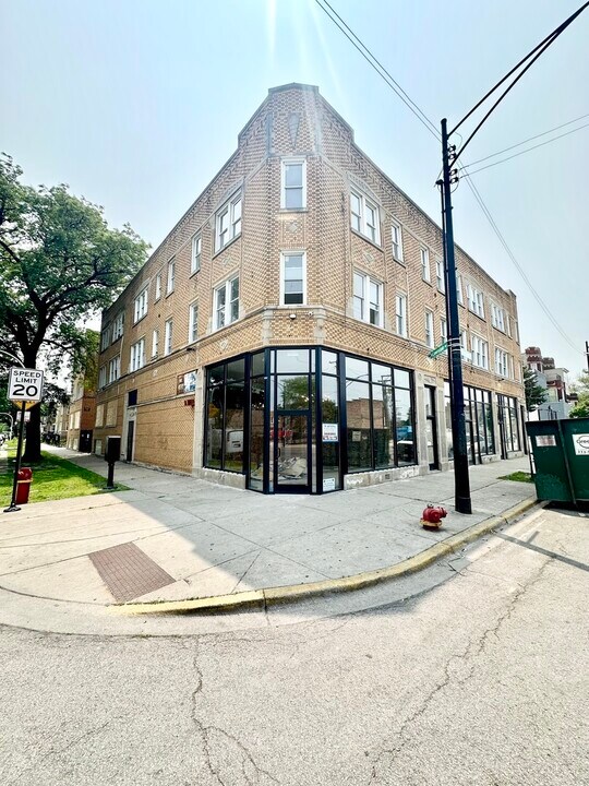 3703 W Division St in Chicago, IL - Building Photo
