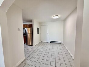 4 Fairfax Ave in Derry, NH - Building Photo - Building Photo