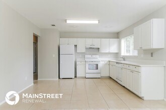 349 SW Cherryhill Rd in Port St. Lucie, FL - Building Photo - Building Photo