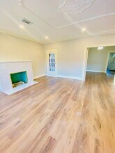 4625 Bell St in Houston, TX - Building Photo - Building Photo