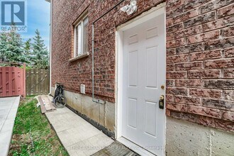 92 Maddybeth Crescent in Brampton, ON - Building Photo - Building Photo