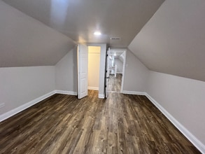8208 S South Shore Dr in Chicago, IL - Building Photo - Building Photo