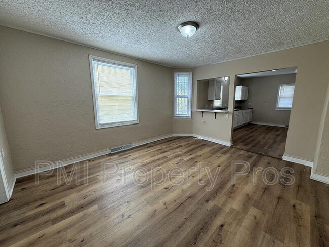 2945 N 23rd St in Milwaukee, WI - Building Photo - Building Photo