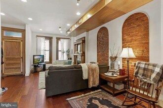 1116 Monroe St NW in Washington, DC - Building Photo - Building Photo