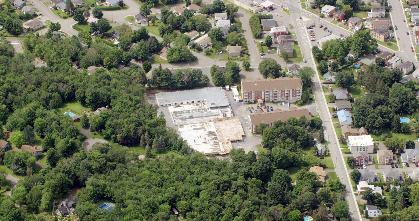 Vivacité Granby in Granby, QC - Building Photo