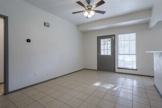 746 Prairie Creek Dr in Princeton, TX - Foto de edificio - Building Photo