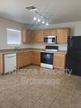 5805 E Flowing Spring in Florence, AZ - Building Photo - Building Photo
