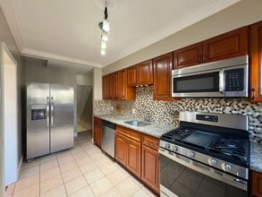 1604 Pentwood Rd in Baltimore, MD - Building Photo - Building Photo