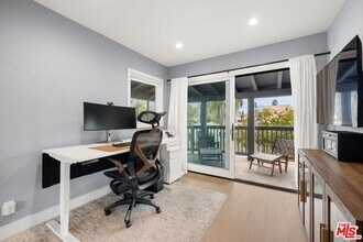 637 Santa Clara Ct in Los Angeles, CA - Building Photo - Building Photo