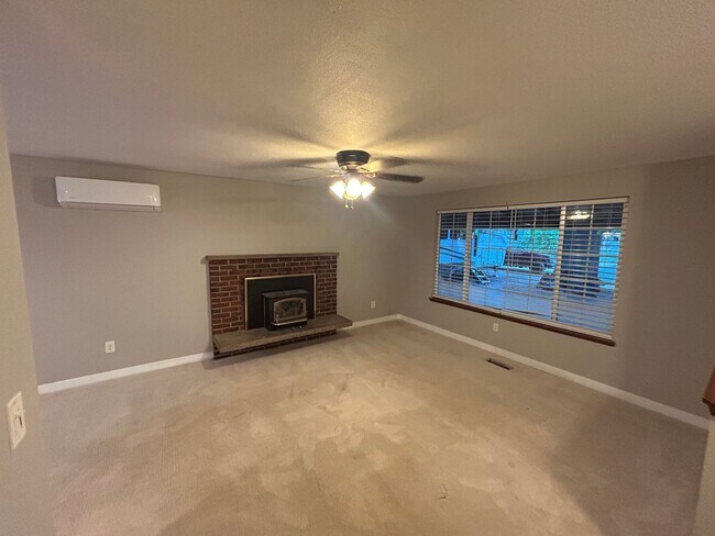 27005 204th Ave SE in Covington, WA - Building Photo - Building Photo