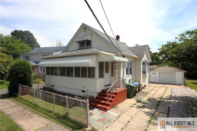 101 Hickory St in Edison, NJ - Building Photo - Building Photo