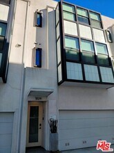 1824 Redondo Blvd in Los Angeles, CA - Building Photo - Building Photo