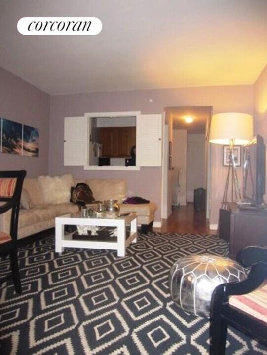 147 E 82nd St in New York, NY - Building Photo