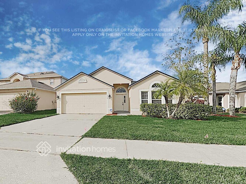 110 Pine Isle Dr in Sanford, FL - Building Photo